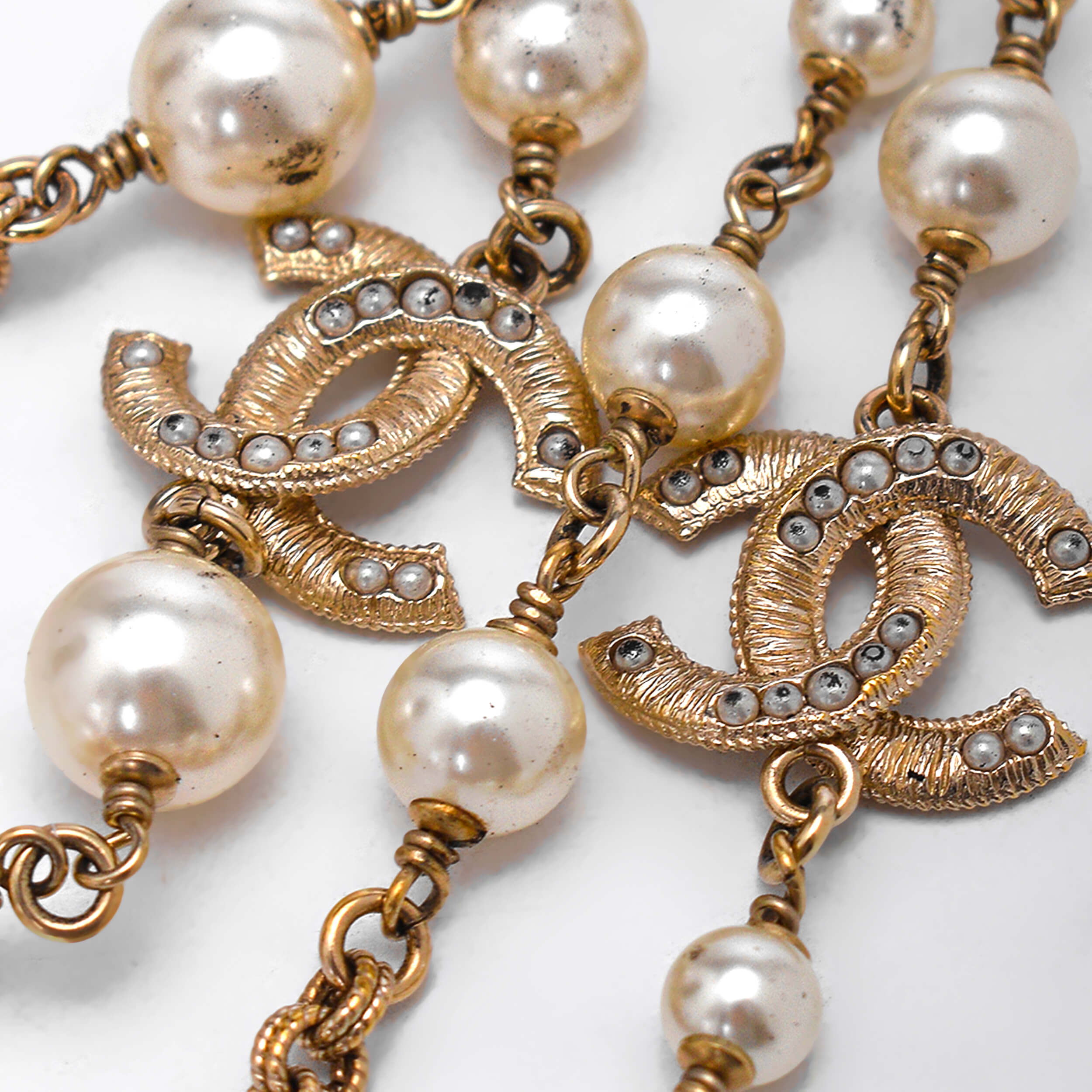 Chanel - White Pearl CC Long Necklace